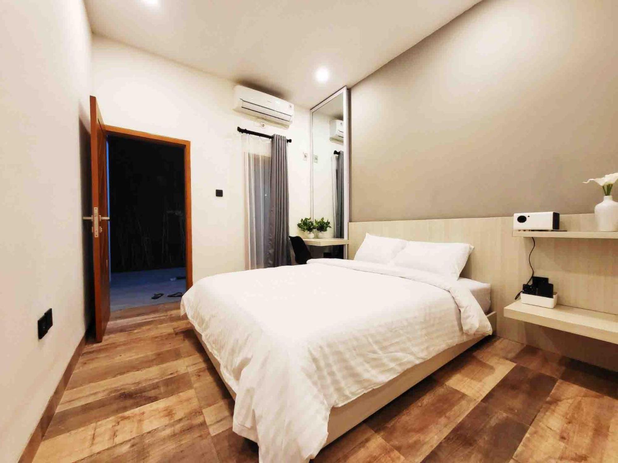 Cabin15 - Syariah Blitar Экстерьер фото