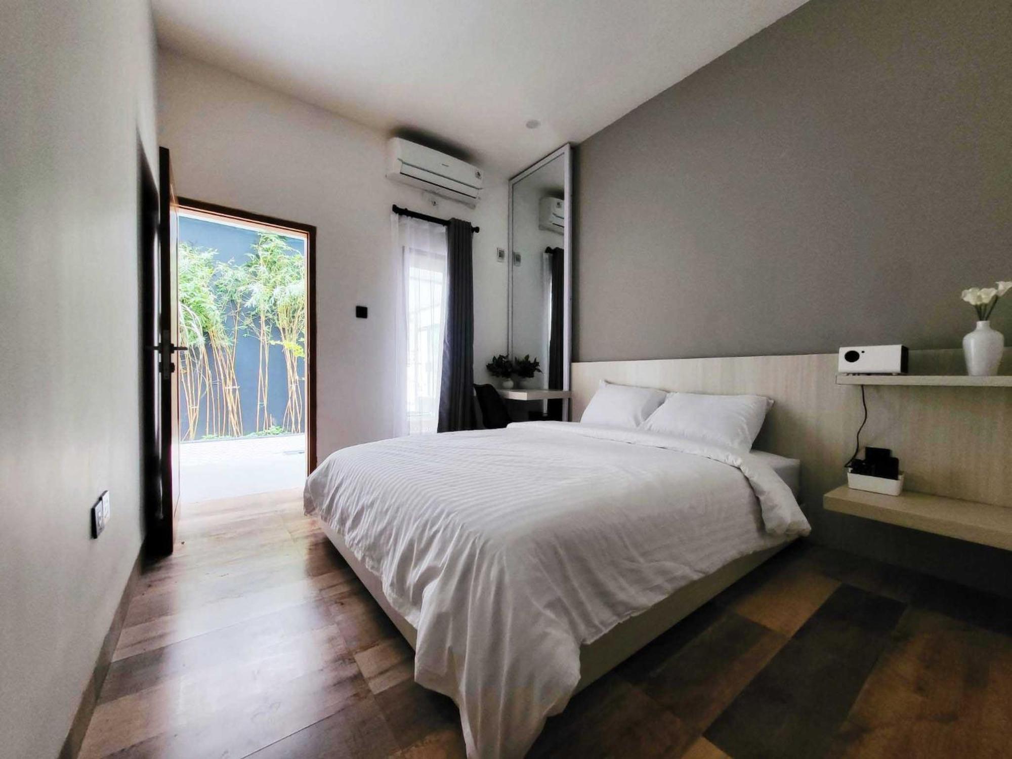 Cabin15 - Syariah Blitar Экстерьер фото