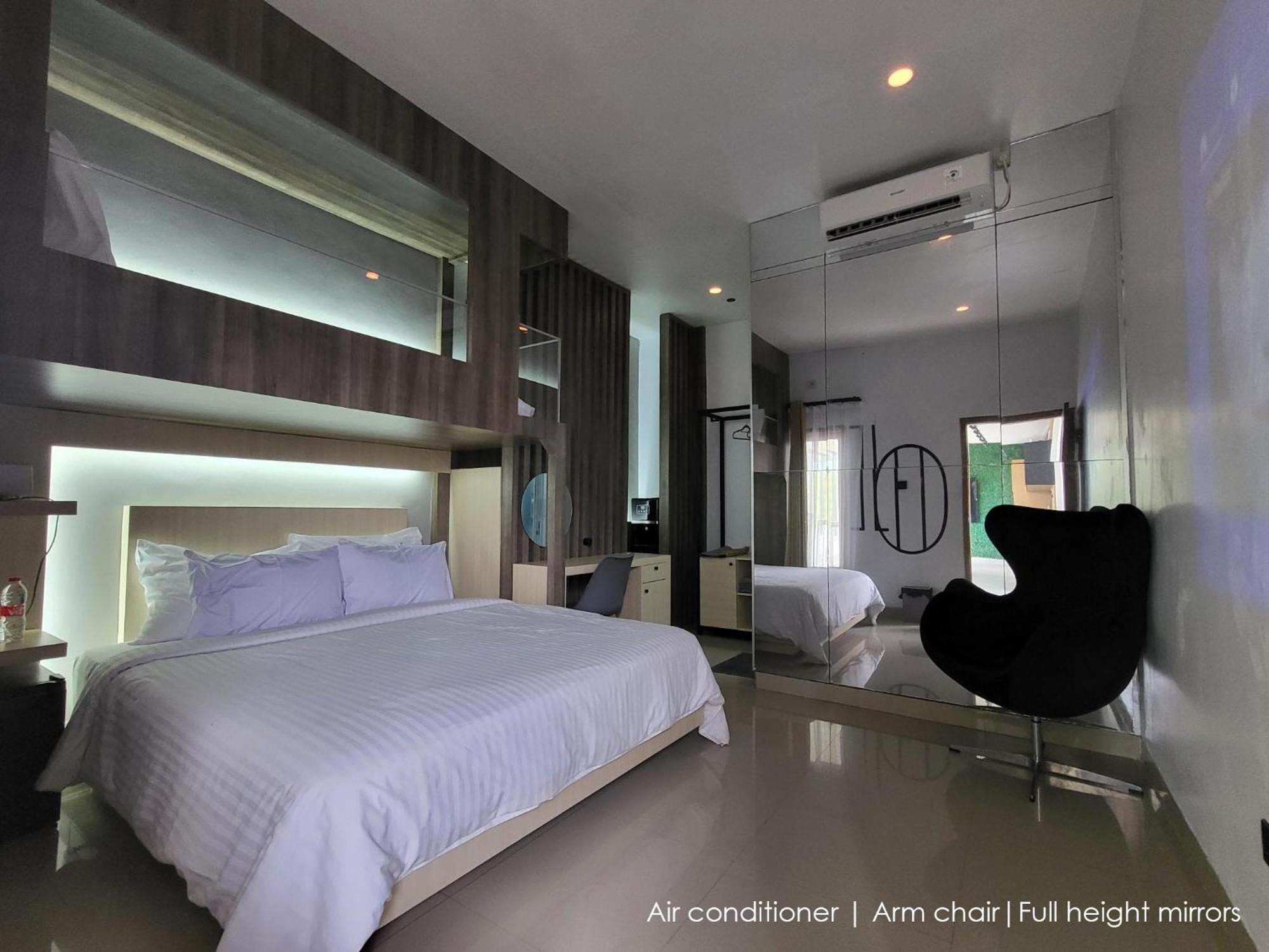 Cabin15 - Syariah Blitar Экстерьер фото